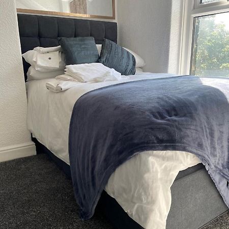 4 Bedroom House In Harrogate Town Centre Екстериор снимка