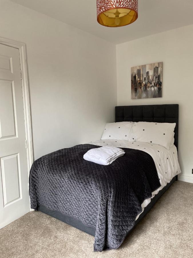 4 Bedroom House In Harrogate Town Centre Екстериор снимка