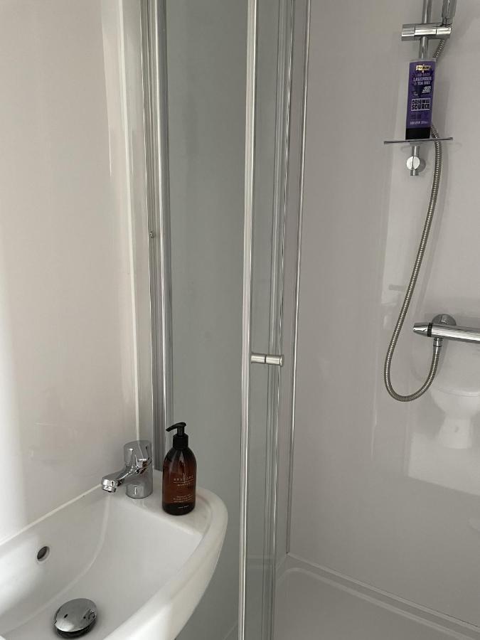 4 Bedroom House In Harrogate Town Centre Екстериор снимка