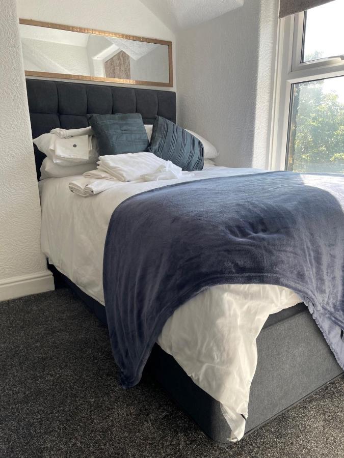 4 Bedroom House In Harrogate Town Centre Екстериор снимка