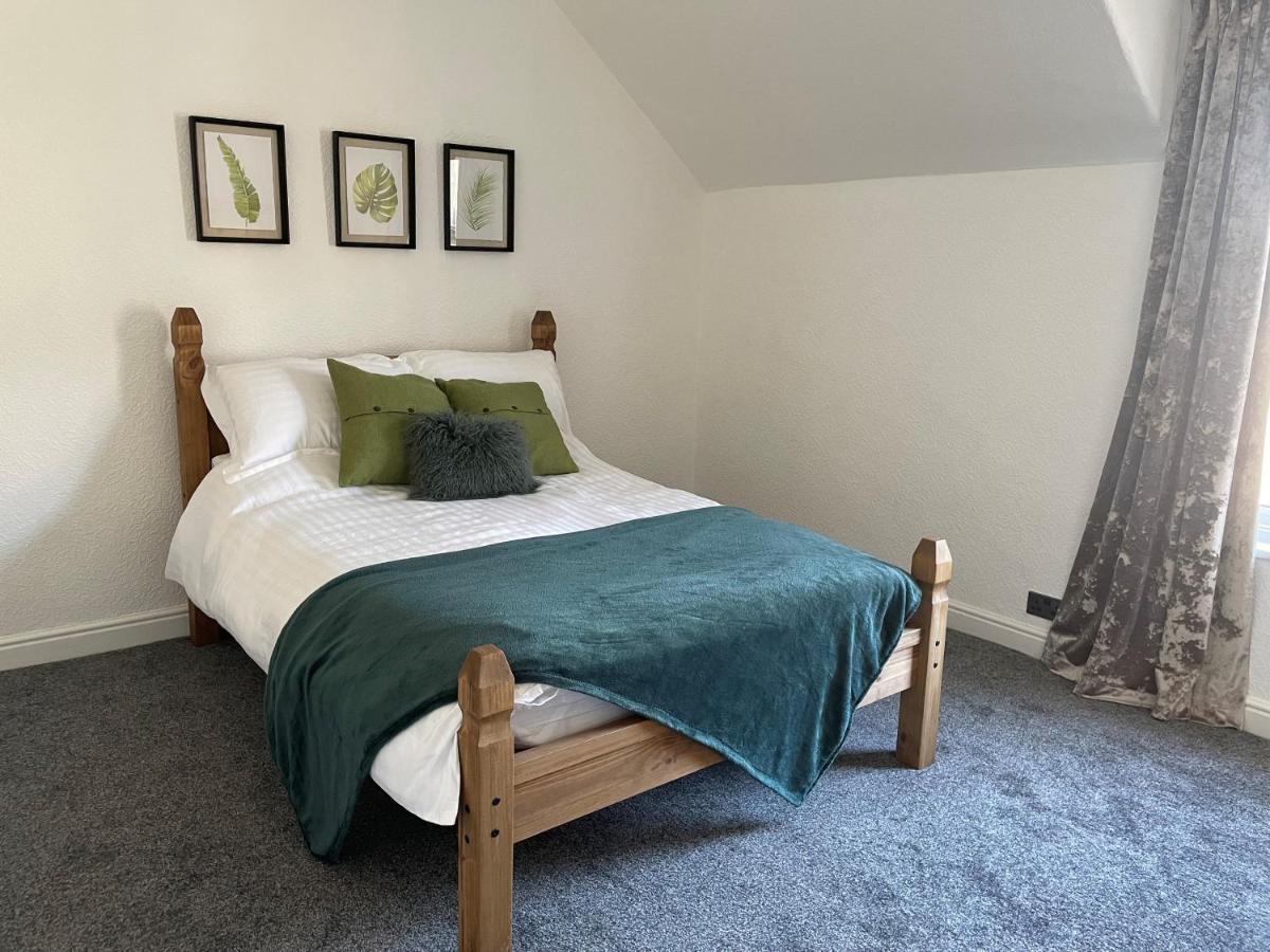 4 Bedroom House In Harrogate Town Centre Екстериор снимка